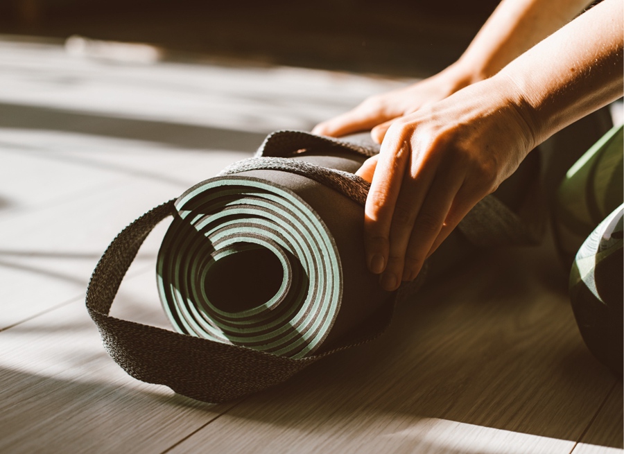 How to buy and use yoga mat?(1)